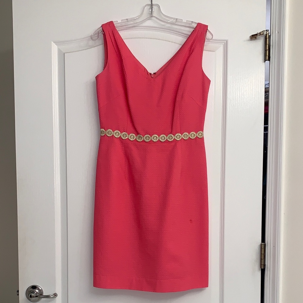 Lilly Pulitzer Coral Sleeveless Shift Dress with Gold Waist Detail